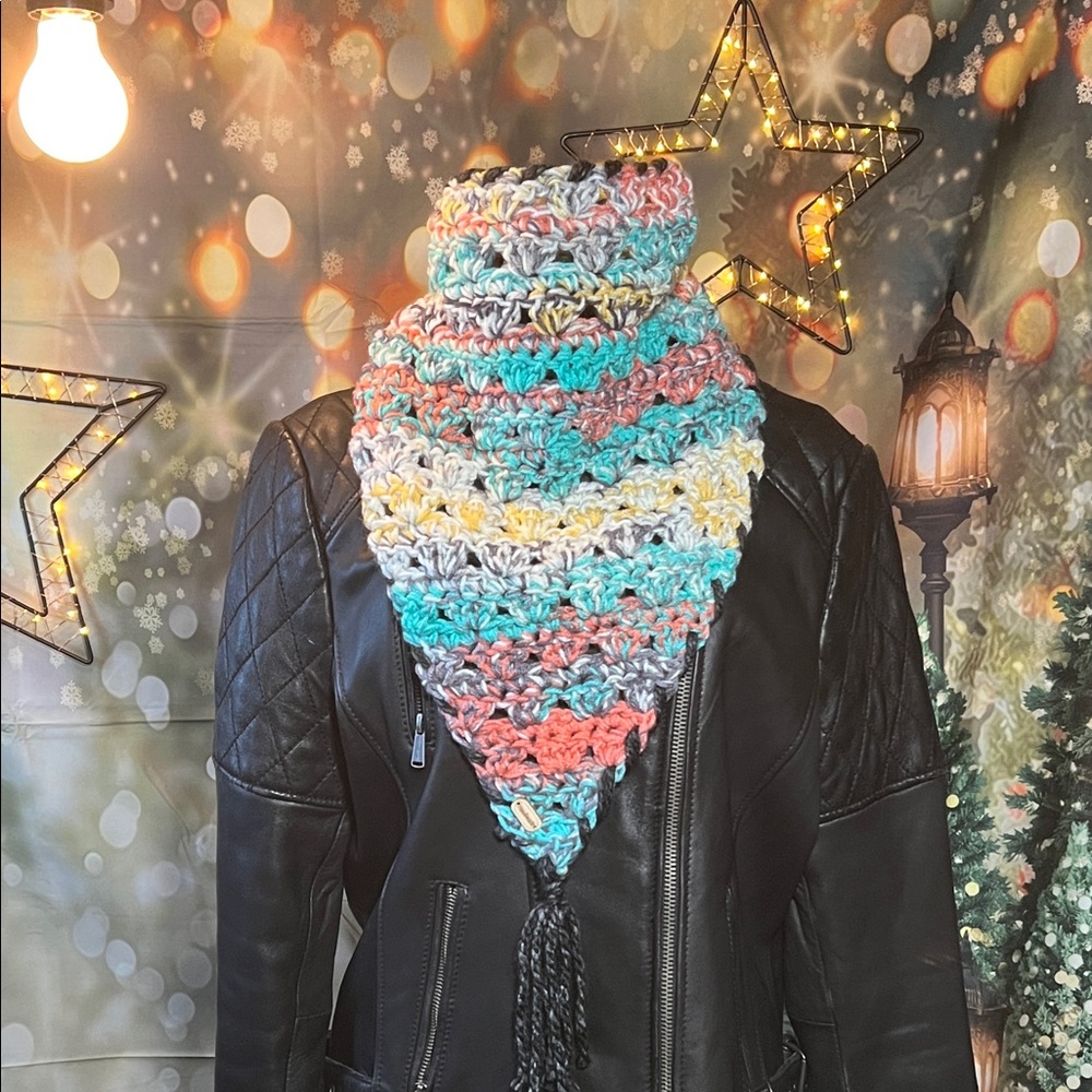 🧣Left Hook Artisan™ Hershis Rag — Southwest Muted Multi with Tassel / J